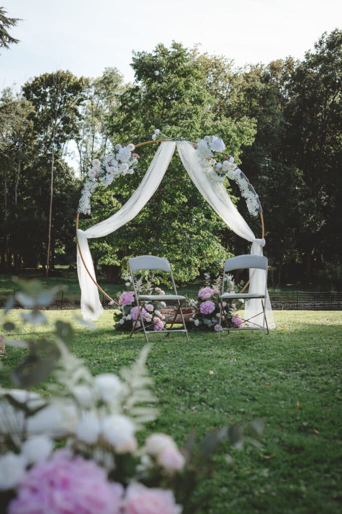 arche de cérémonie fleurie